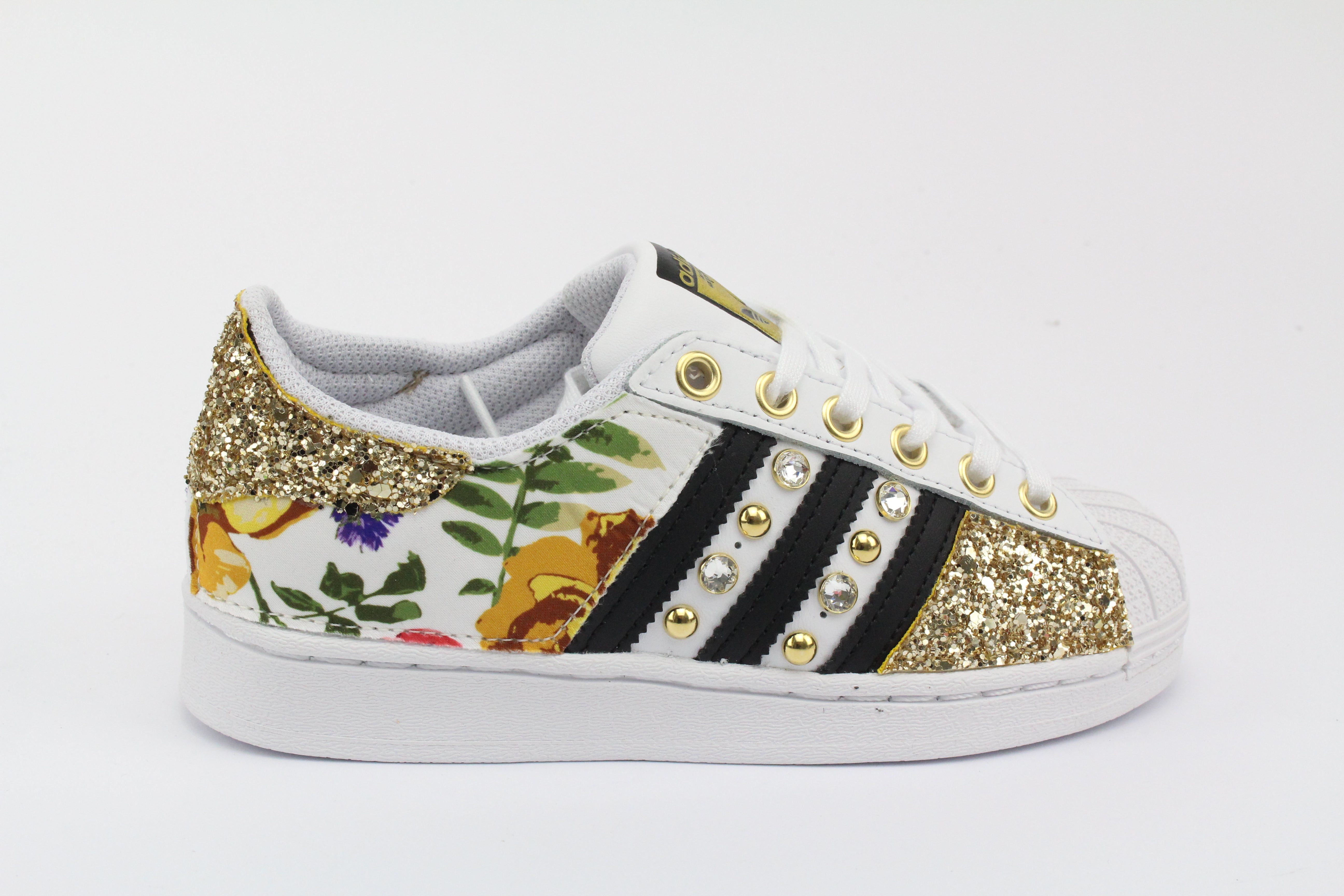 Gold glitter adidas superstars best sale