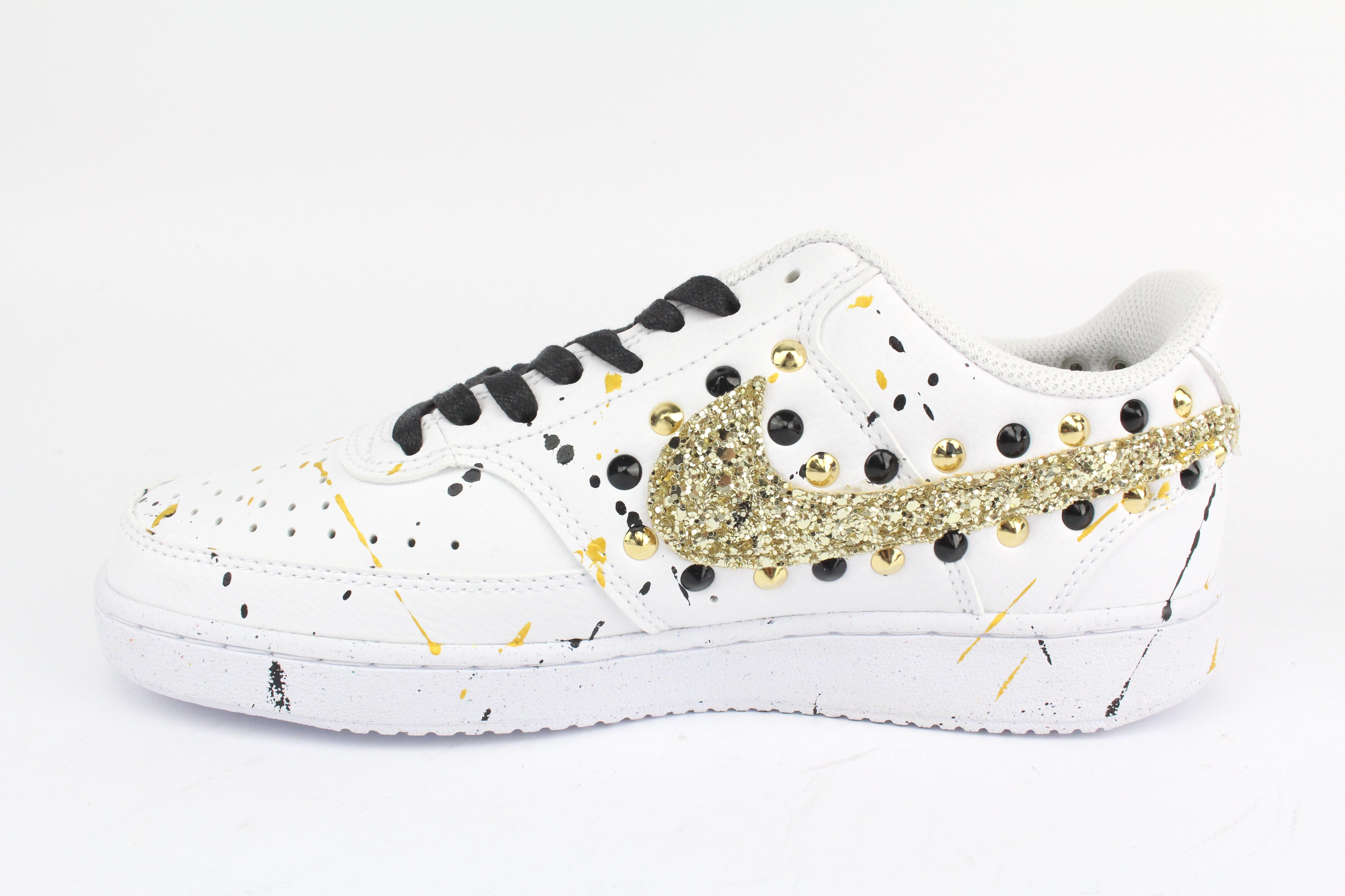 Nike Court Vision Low Vernice Oro & Borchie