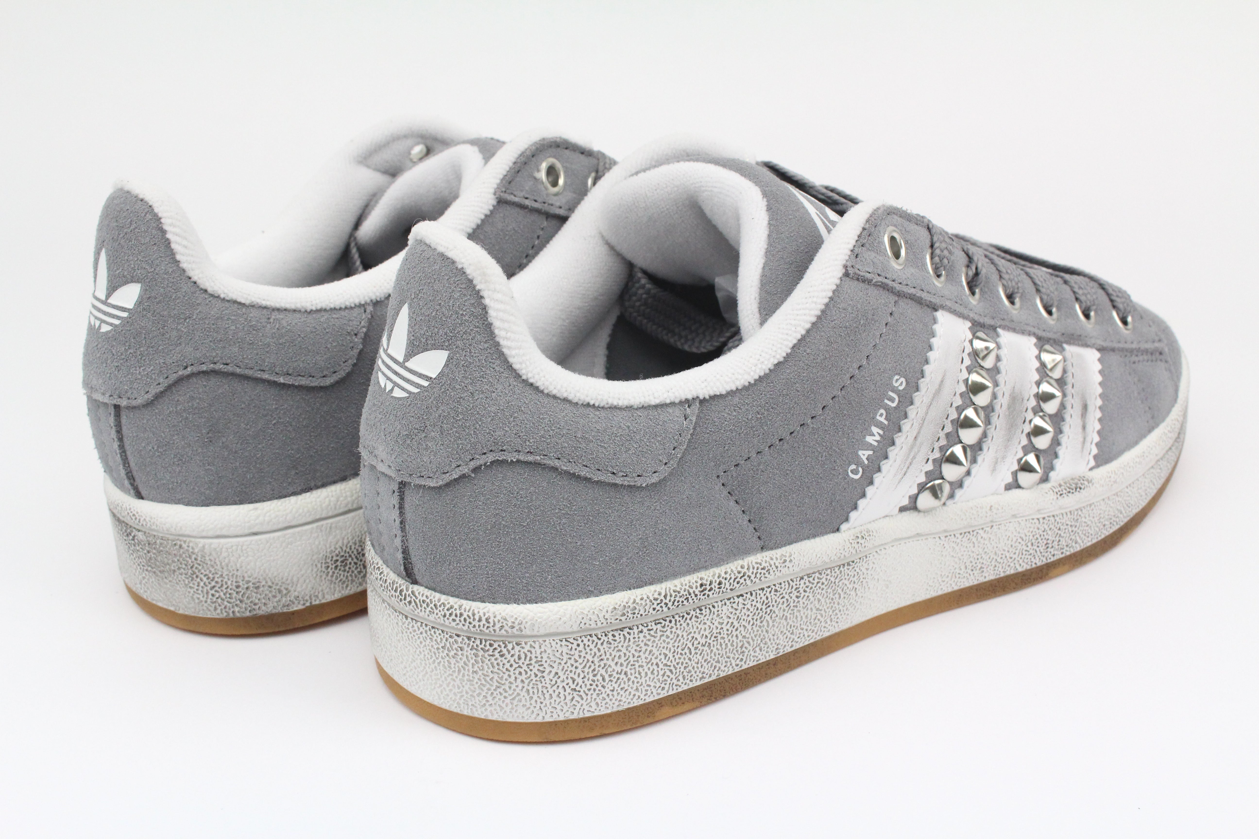 Adidas Campus Grey Borchie