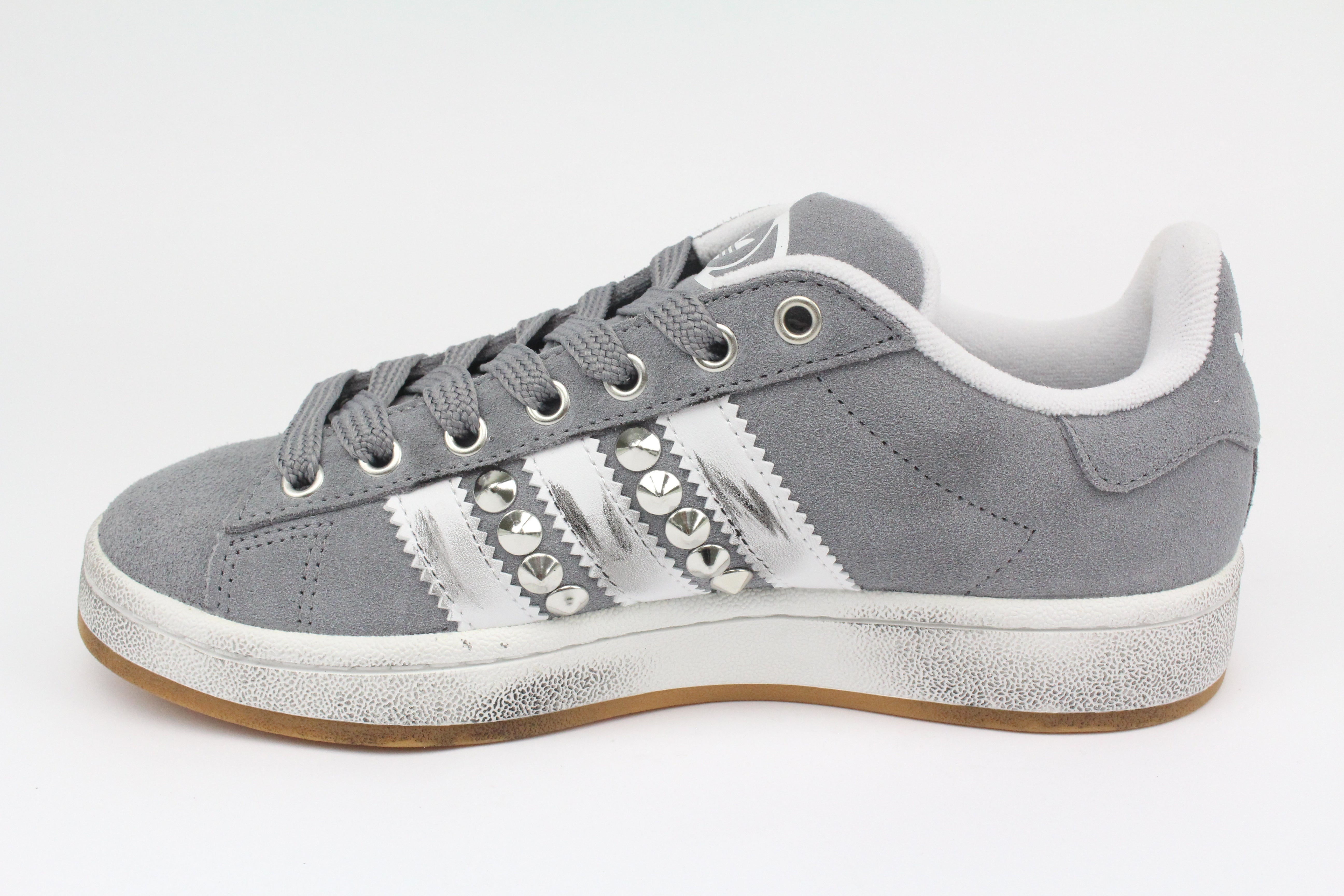 Adidas Campus Grey Borchie