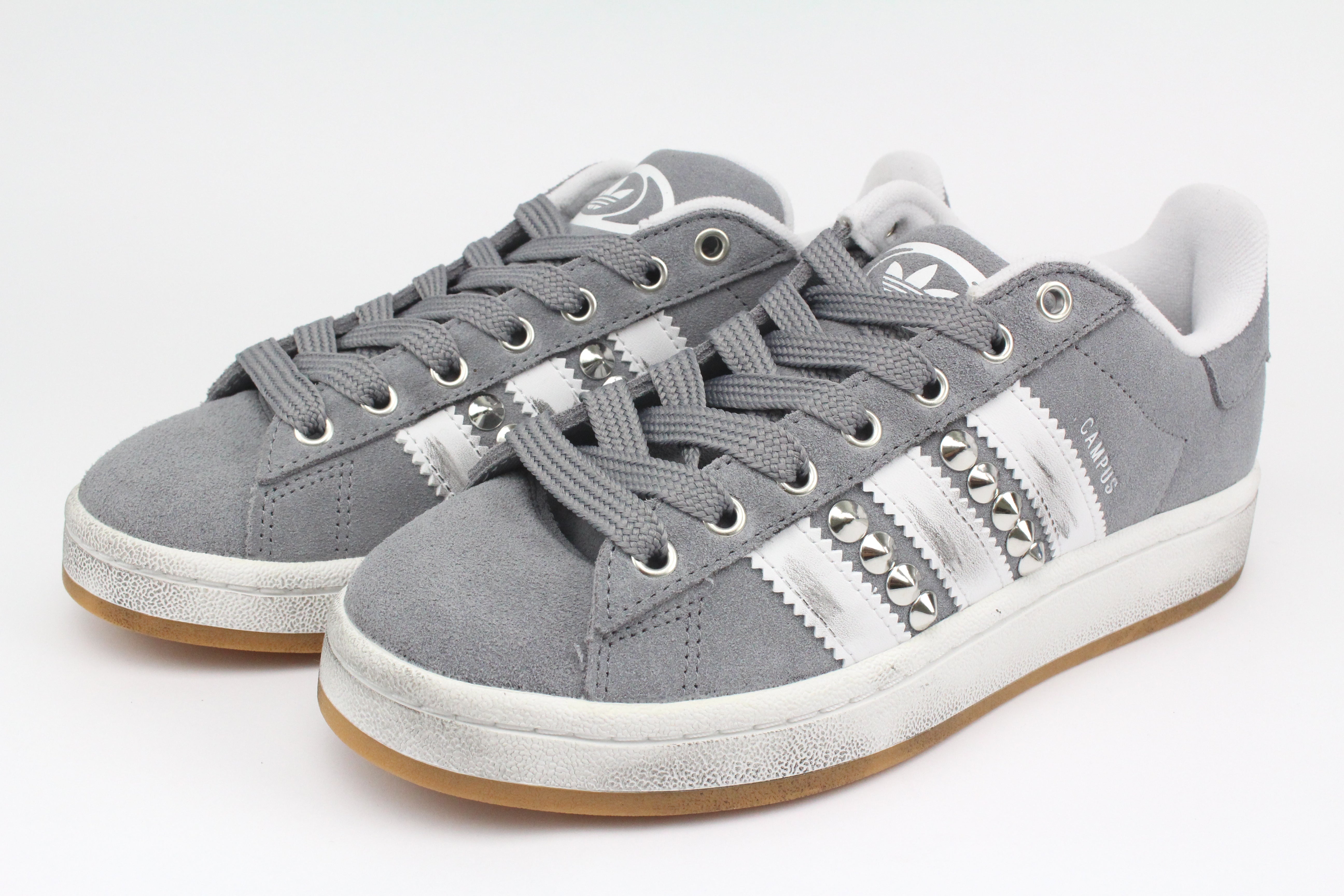 Adidas Campus Grey Borchie