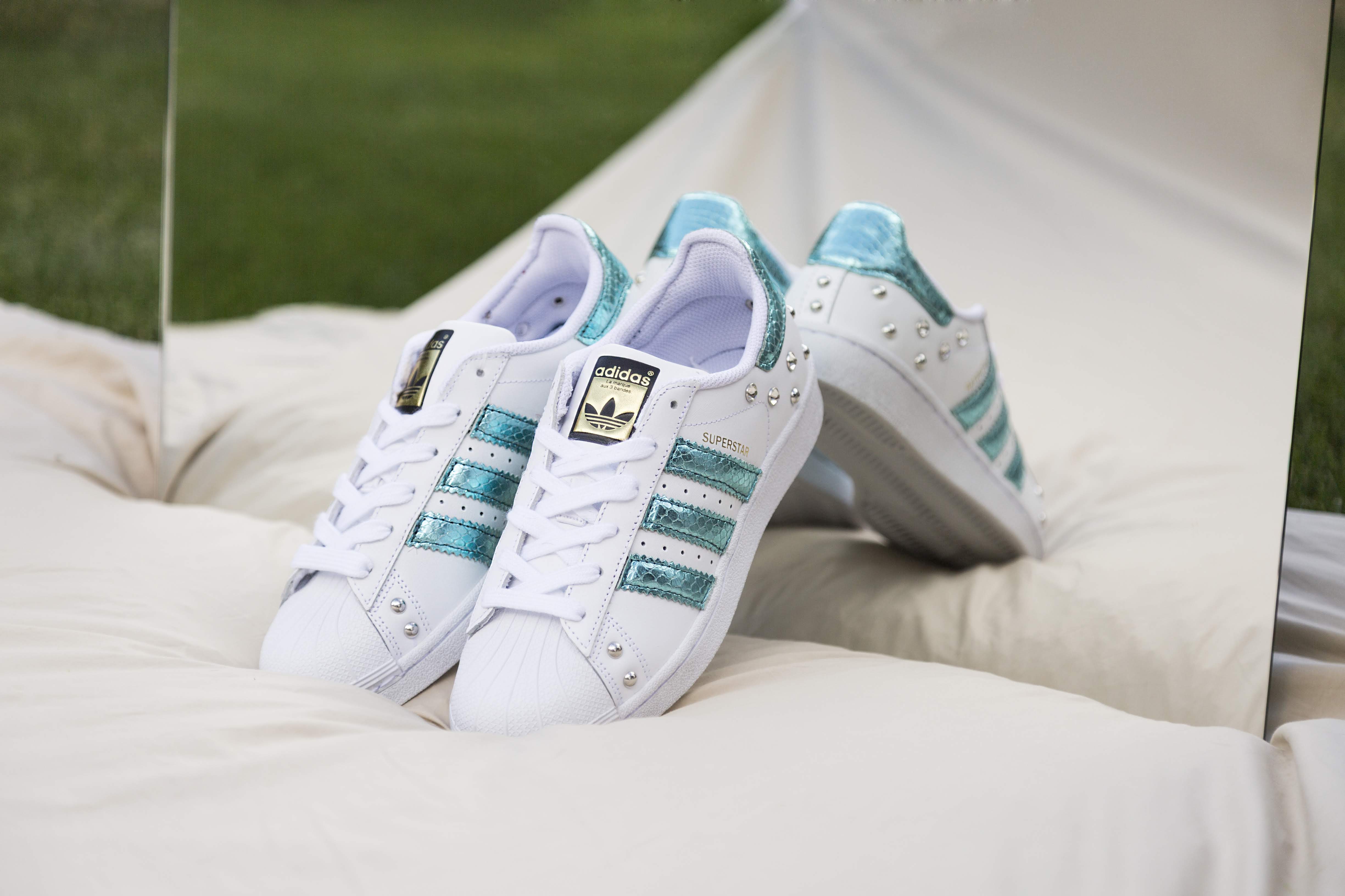 Adidas superstar light blue stripes hotsell