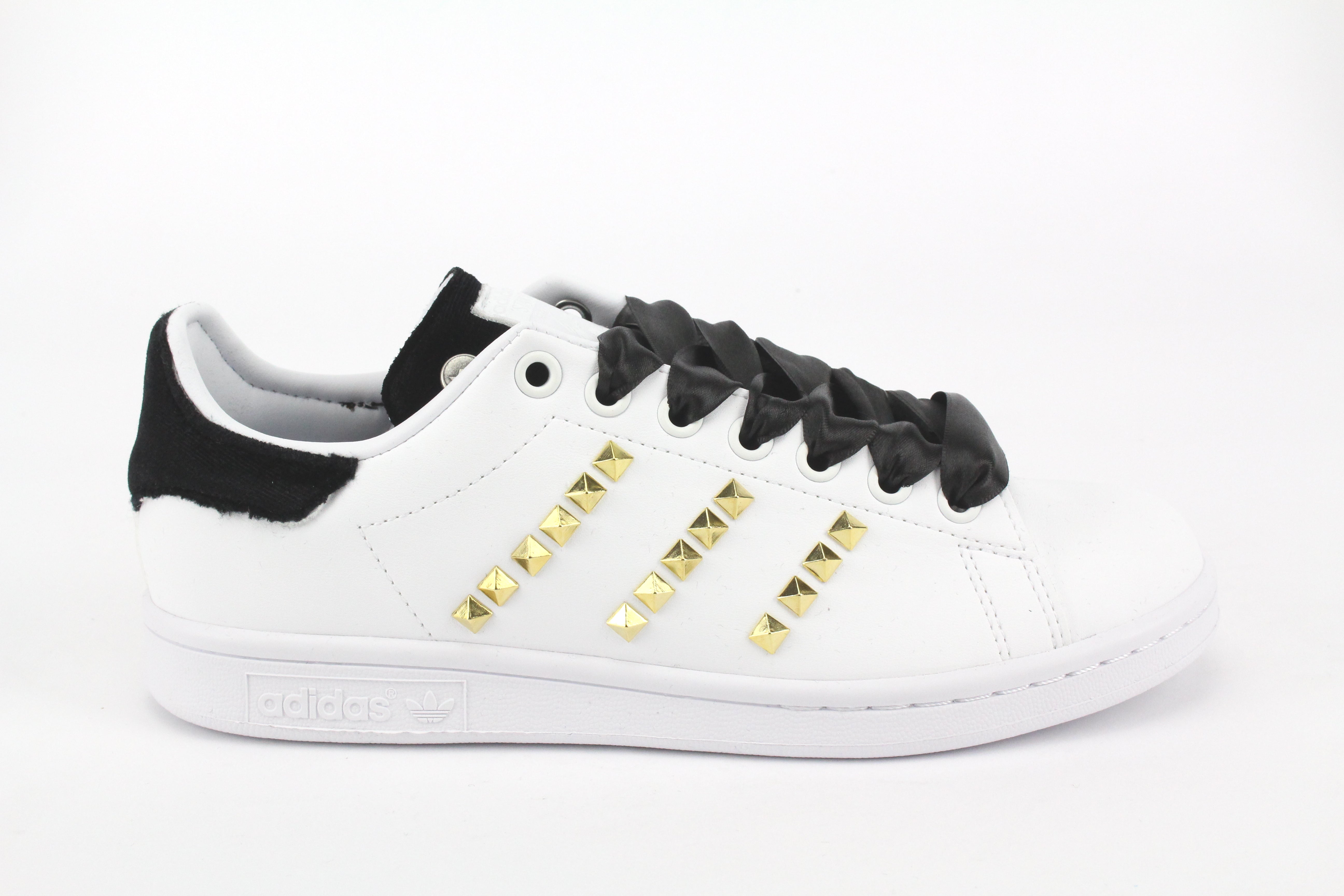 Stan smith velvet noir on sale